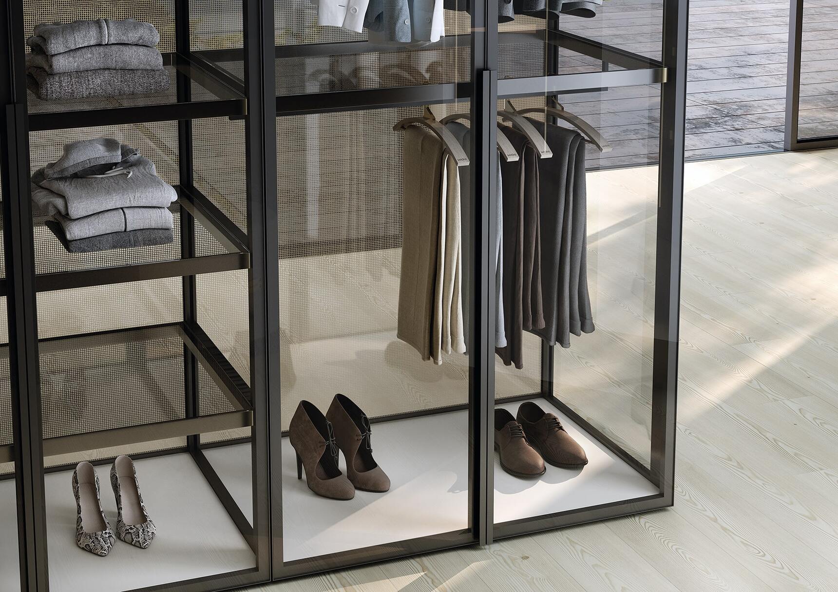 Armoires de luxe collection Alya de Uecko avec portes battantes et design essentiel